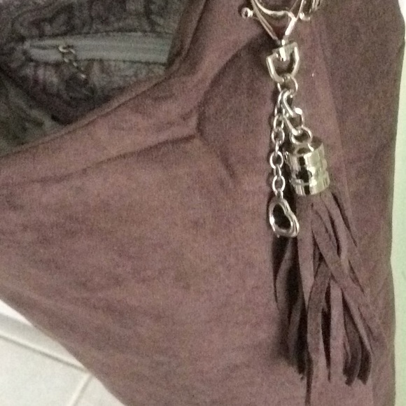 Bella Russo suede slouch handbag - Picture 3 of 8